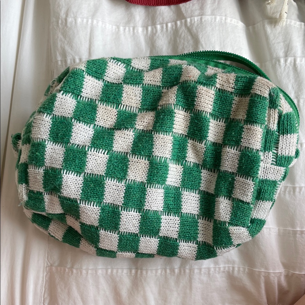 Green and White Checkered Women's Makeup Pouch